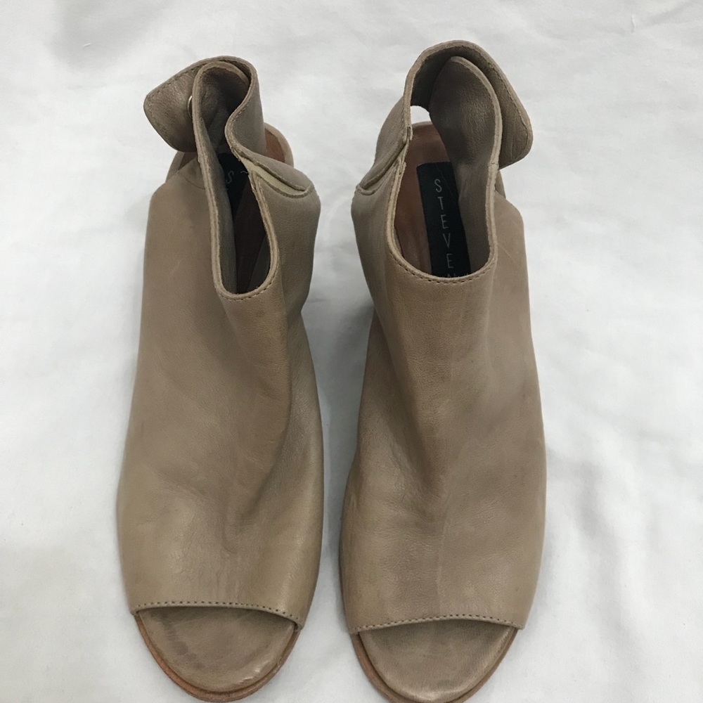 Steve Madden wedges
